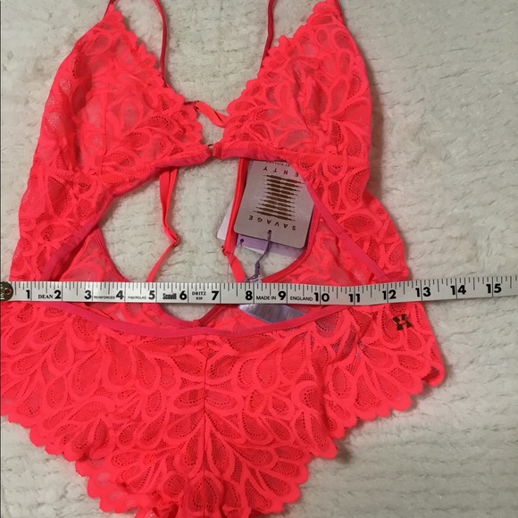 Savage X Fenty Savage Not Sorry Lace Bodysuit size medium - Picture 9 of 9